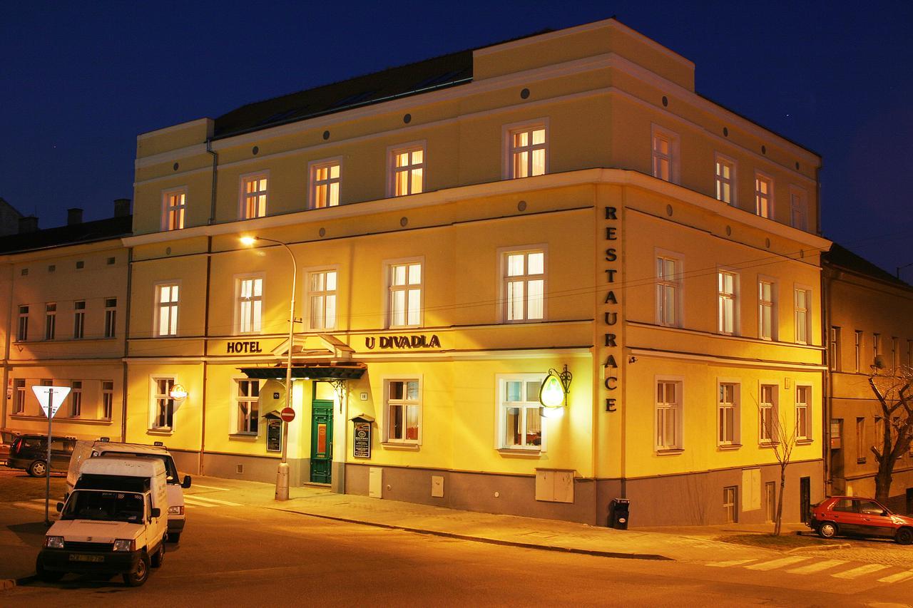 Hotel U Divadla Znojmo Exterior foto